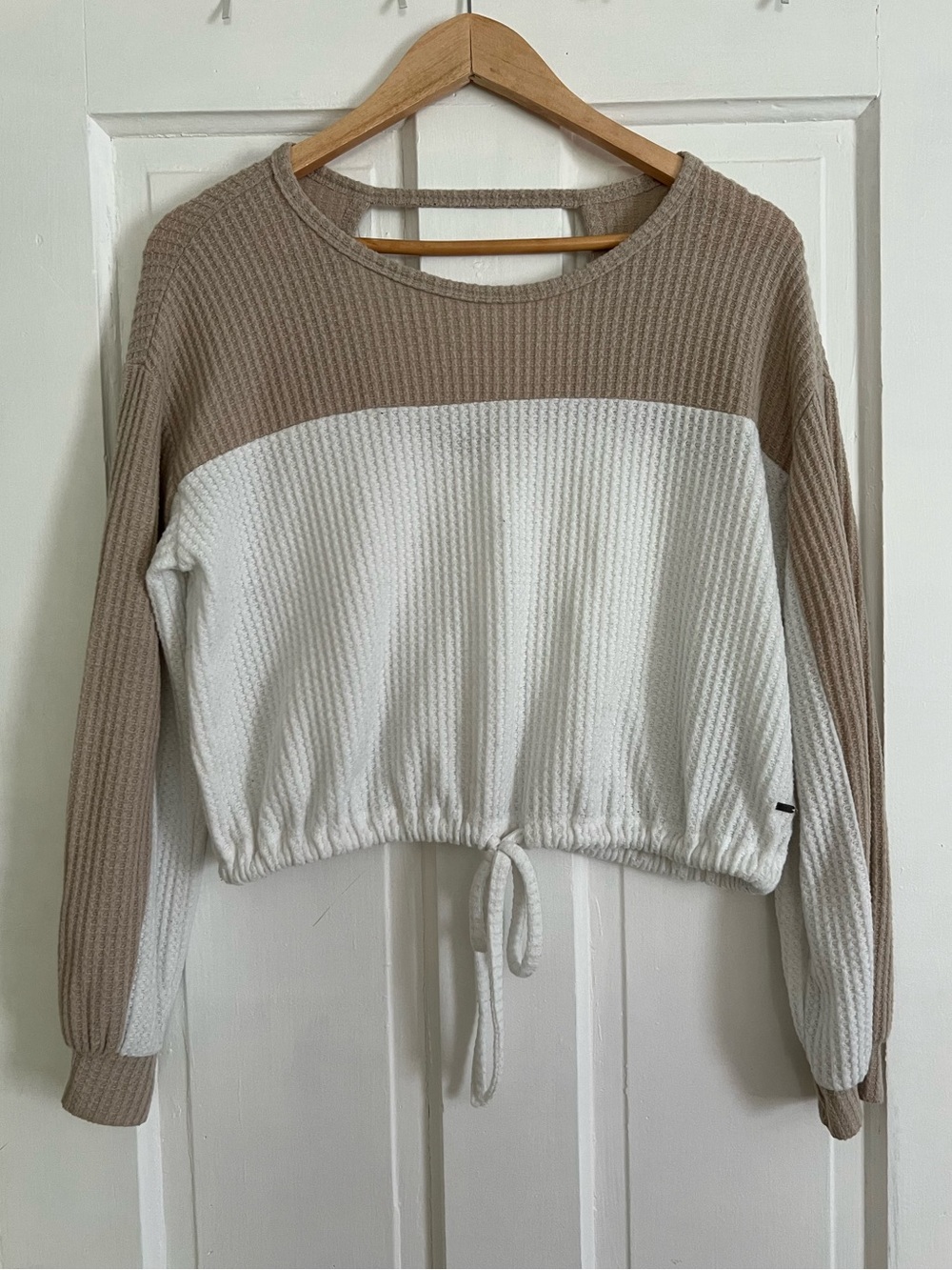 Hollister Women’s Size XS Cropped Knit Waffle Top Long Sleeve Color Block
